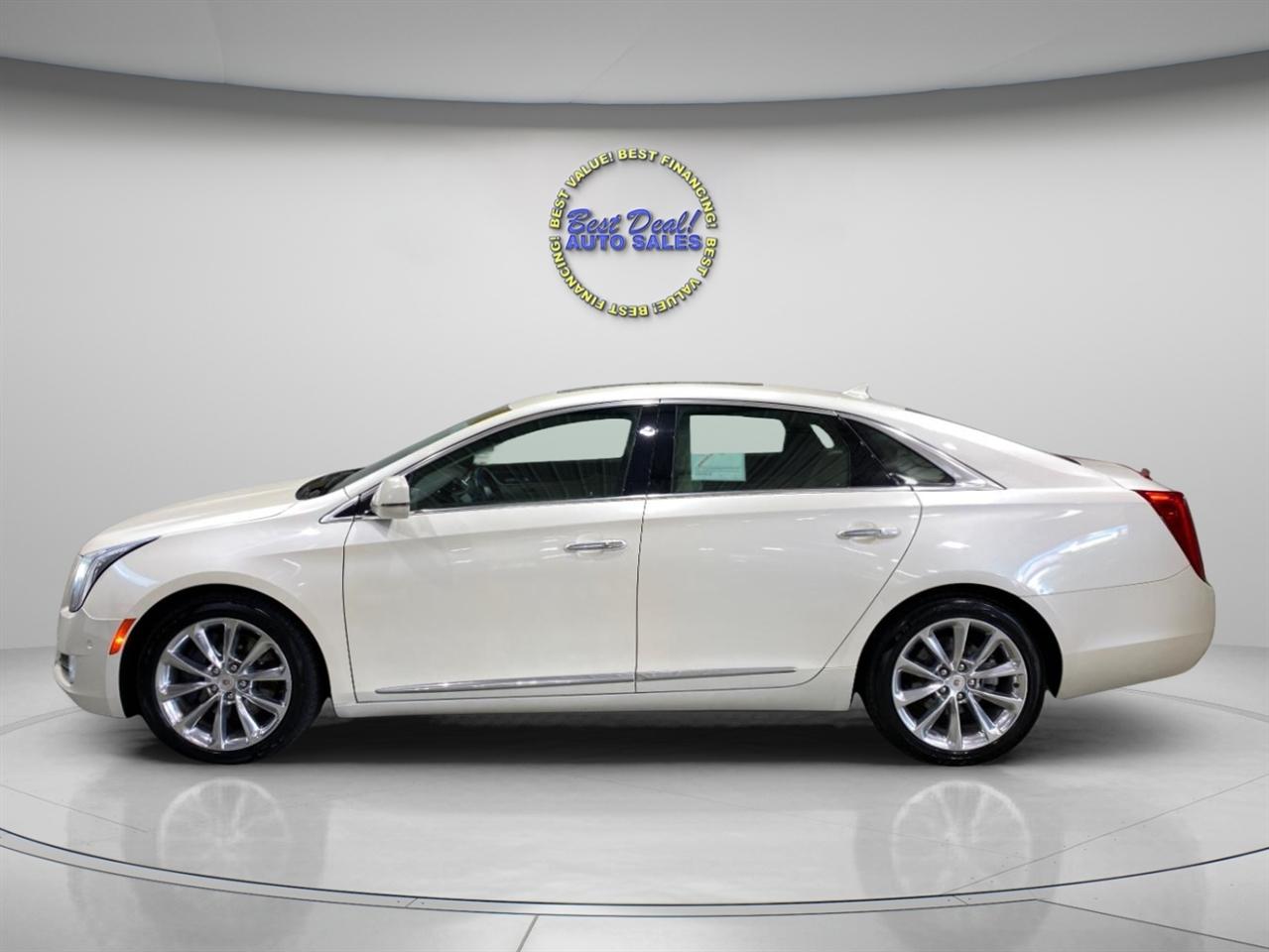 Cadillac XTS 4dr Sdn Luxury Collection FWD 2014