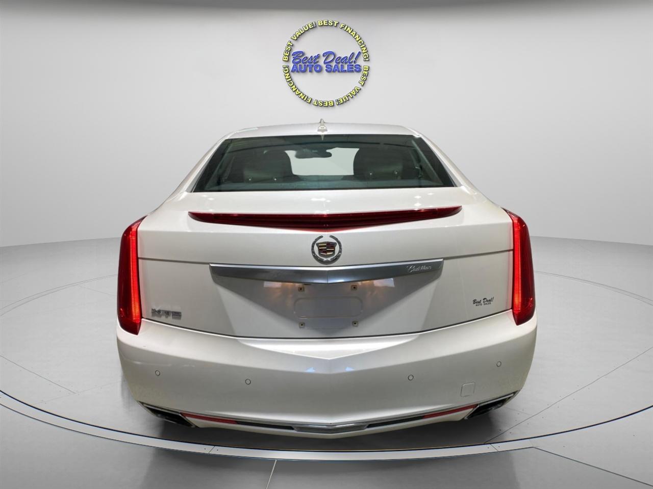 Cadillac XTS 4dr Sdn Luxury Collection FWD 2014