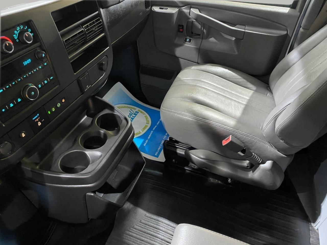 Chevrolet Express 2500  2021