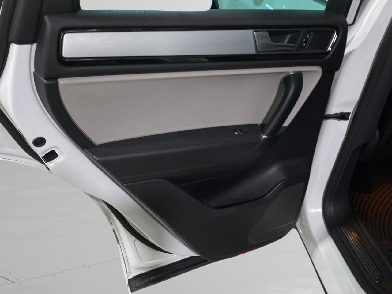 Volkswagen Touareg V6 Wolfsburg Edition 2017