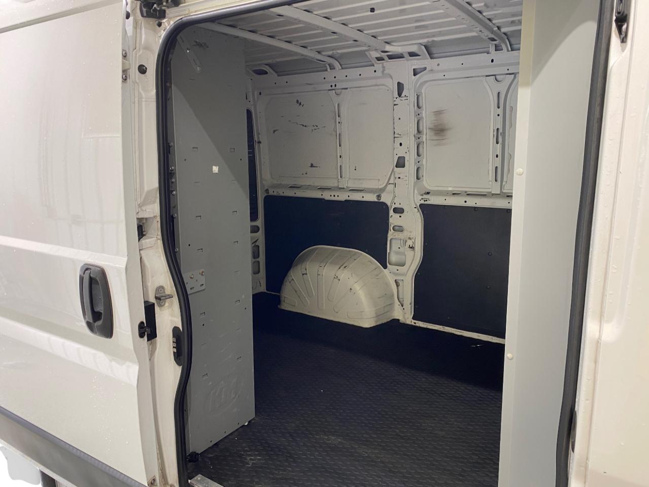 RAM 1500 ProMaster Vans Tradesman w/o Pas LR Cargo Van 118 WB 2019