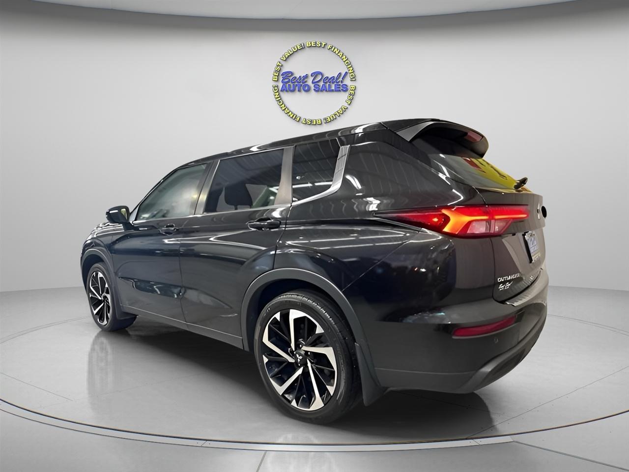 Mitsubishi Outlander SE 2WD 2022
