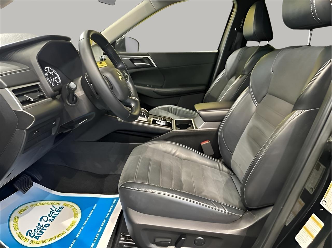 Mitsubishi Outlander SE 2WD 2022