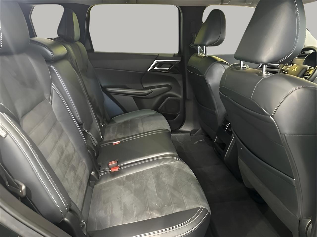 Mitsubishi Outlander SE 2WD 2022