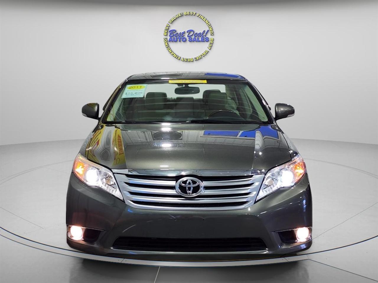 Toyota Avalon  2011