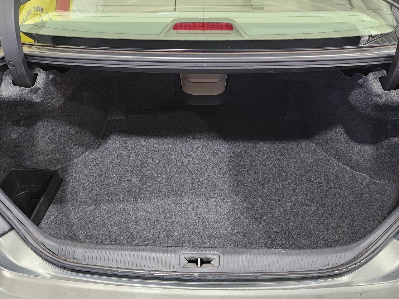 Toyota Avalon  2011