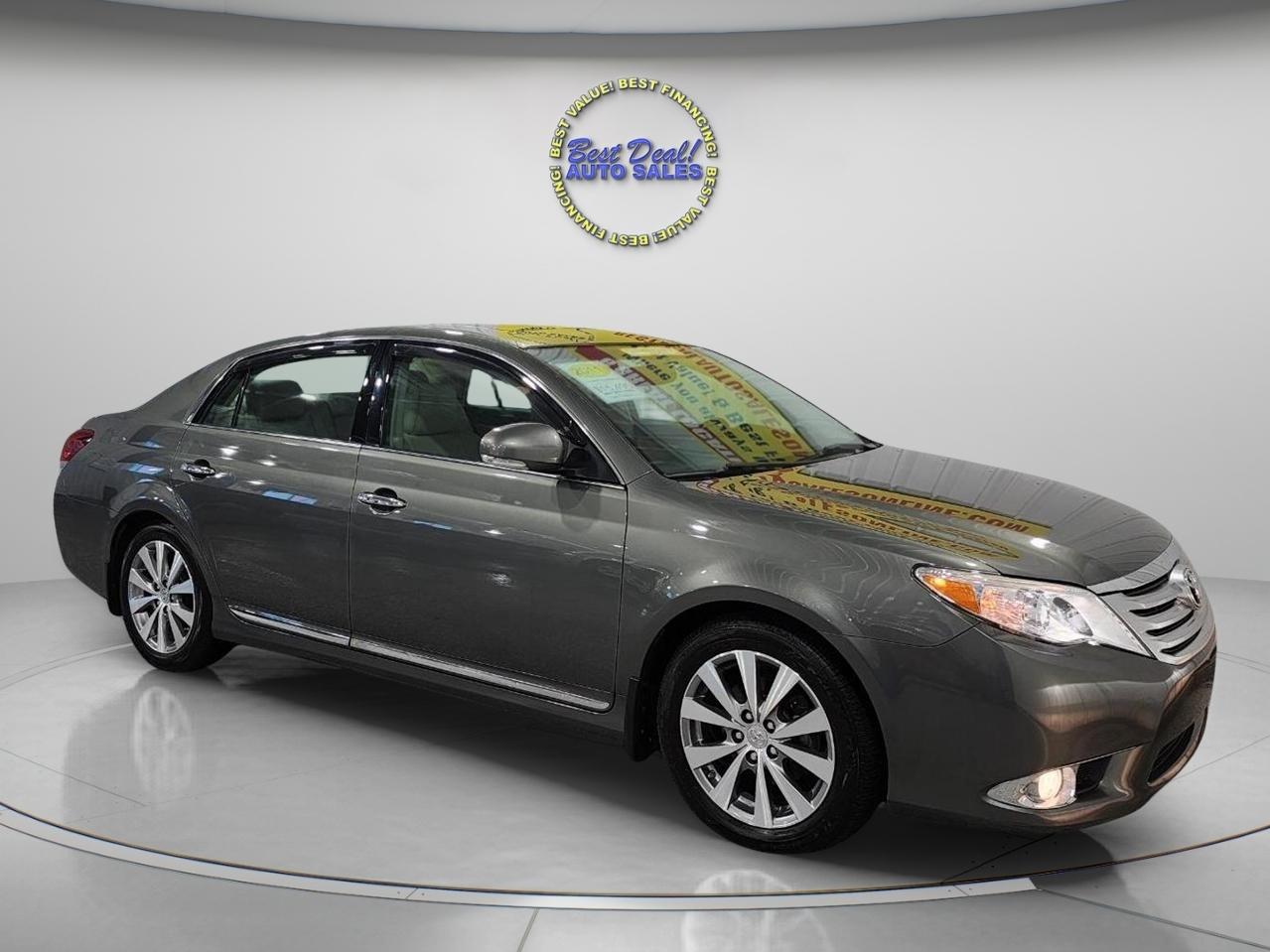 Toyota Avalon  2011