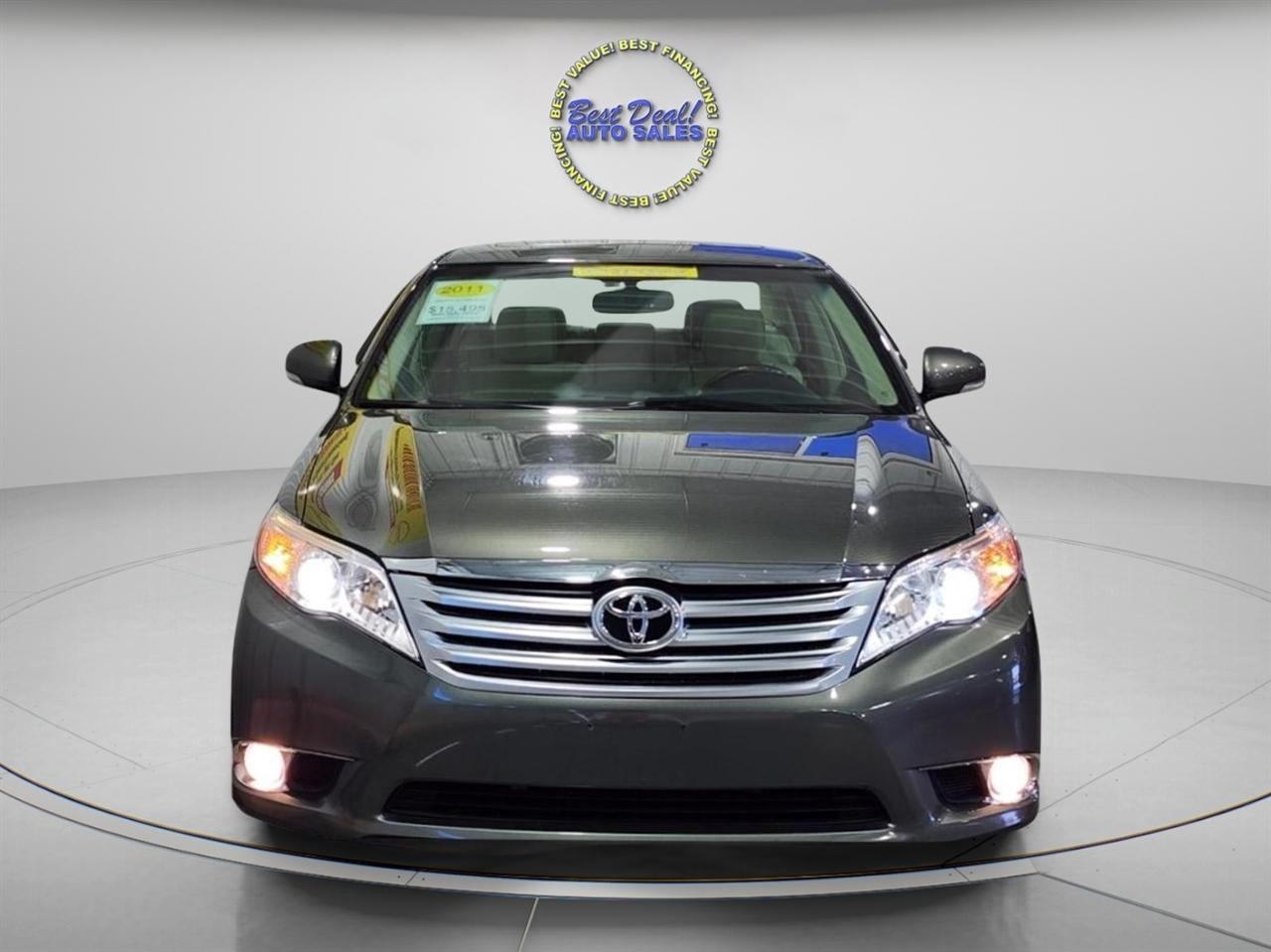 Toyota Avalon  2011