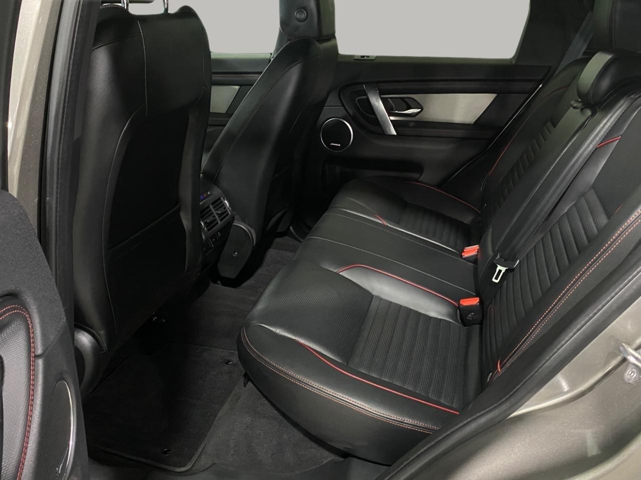 Land Rover Discovery Sport R-Dynamic SE 2023