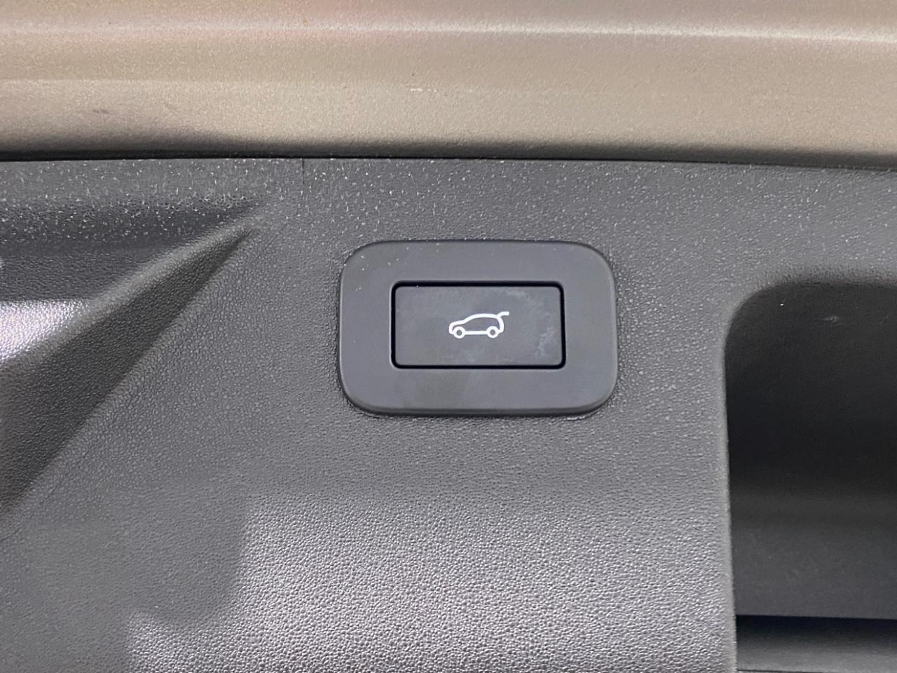 Land Rover Discovery Sport R-Dynamic SE 2023
