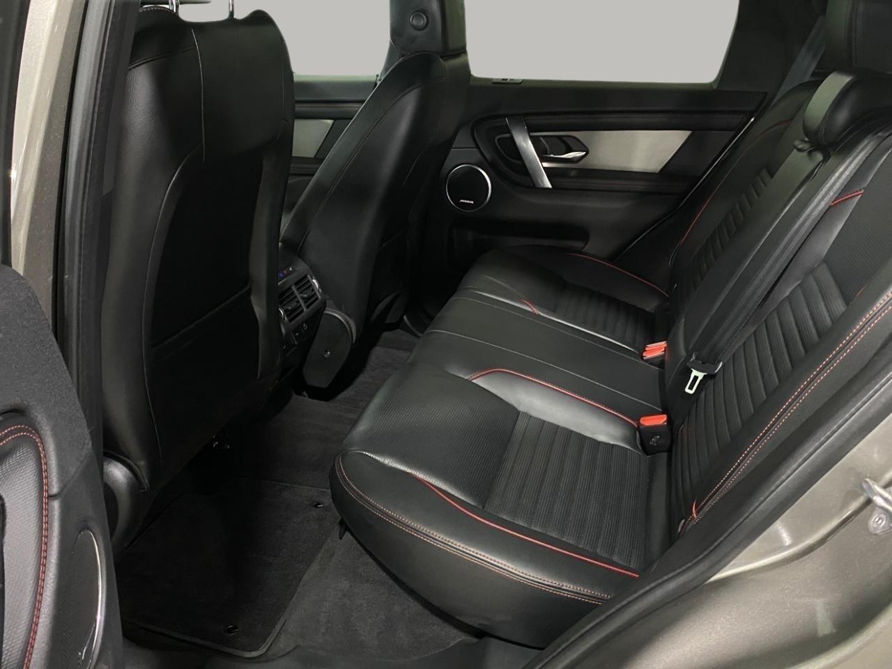 Land Rover Discovery Sport R-Dynamic SE 2023