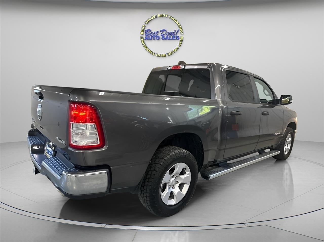 RAM 1500 Big Horn Crew Cab SWB 4WD 2023