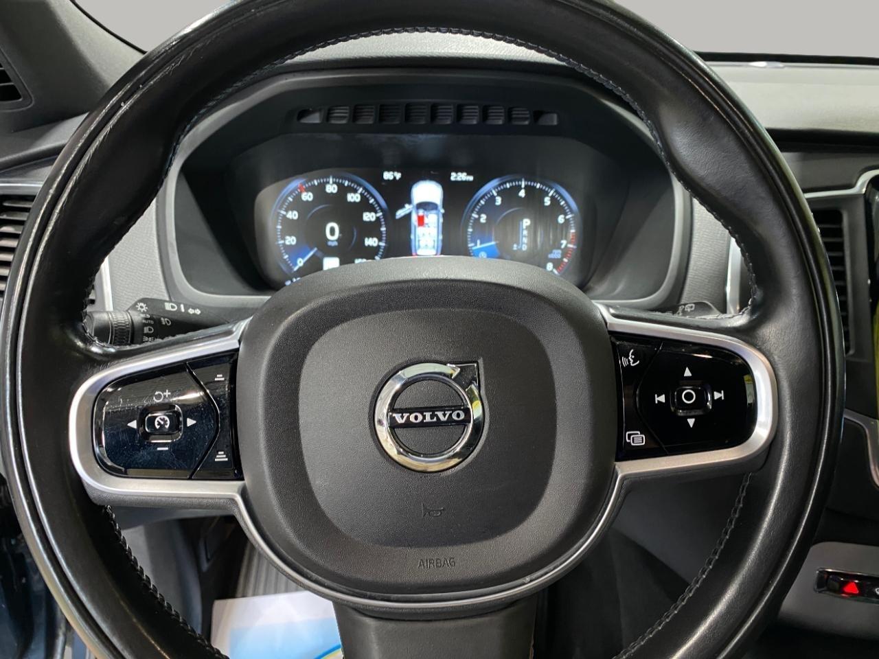 Volvo XC90 T5 Momentum 2018