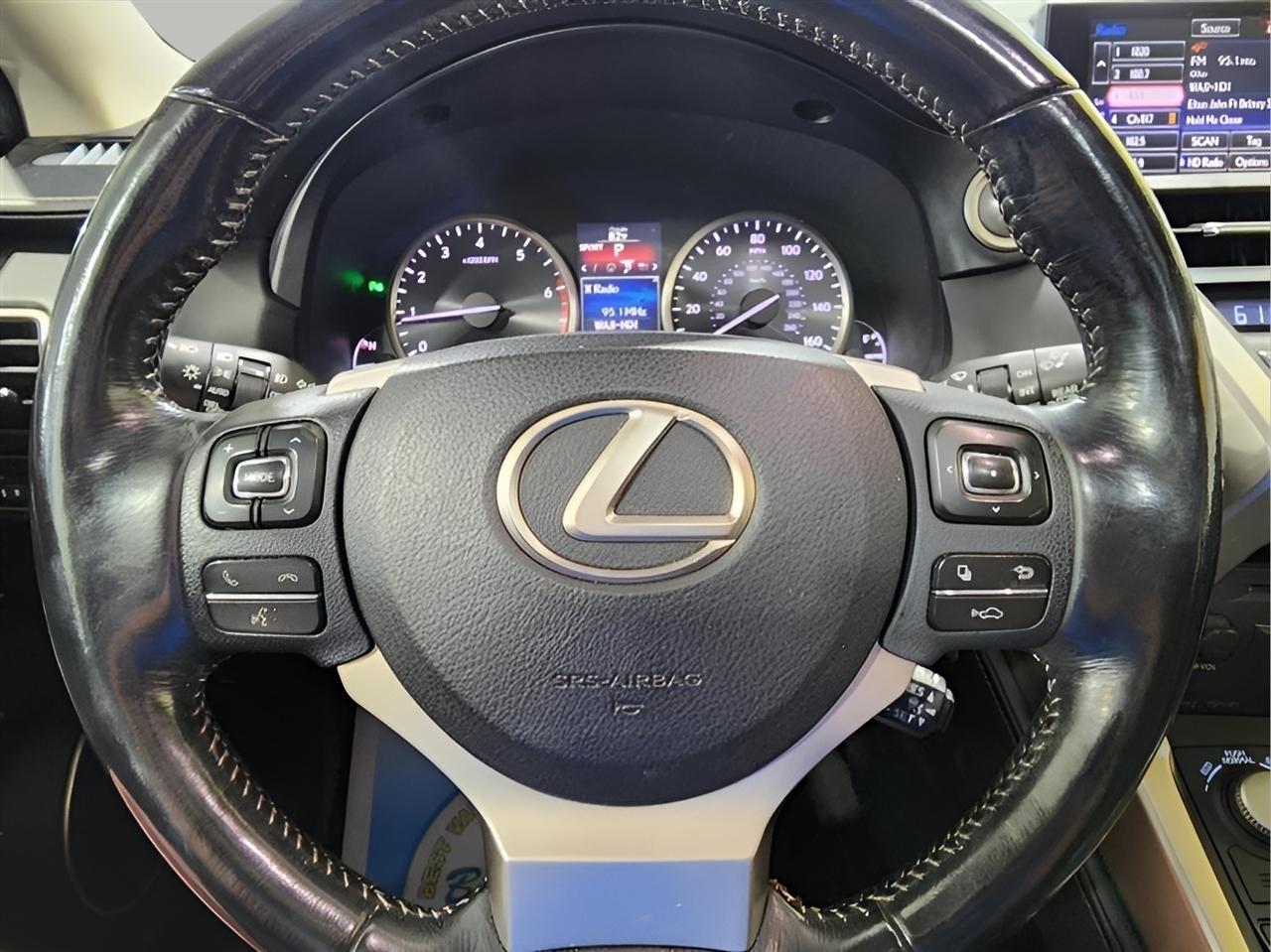 Lexus NX 200t  2015