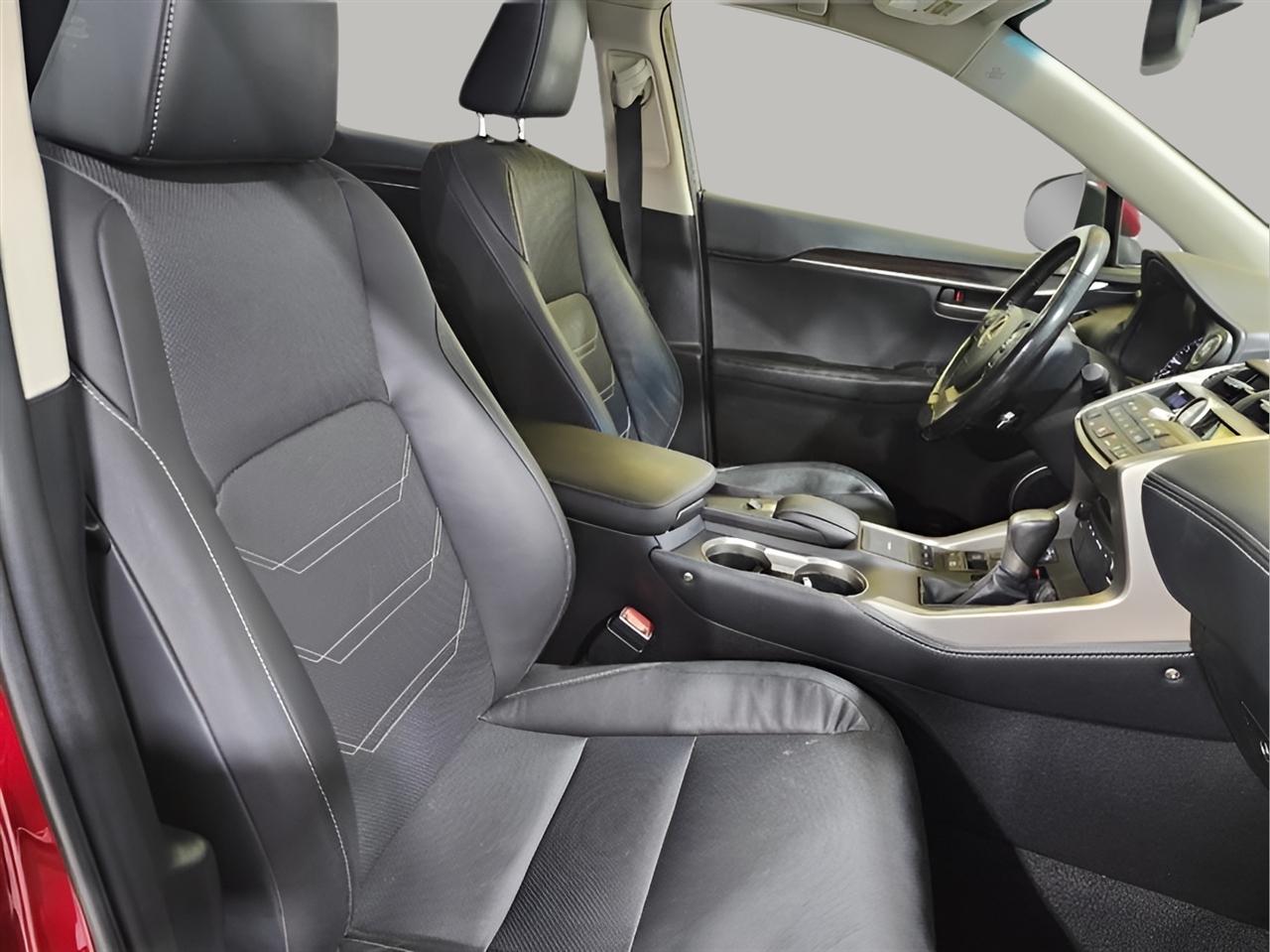 Lexus NX 200t  2015