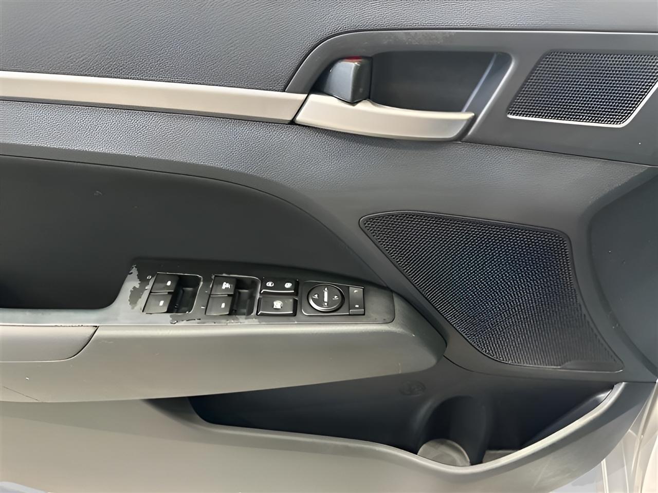 Hyundai Elantra Value Edition Auto 2019