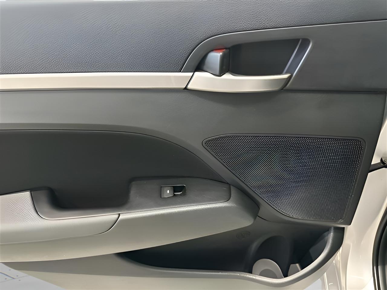 Hyundai Elantra Value Edition Auto 2019