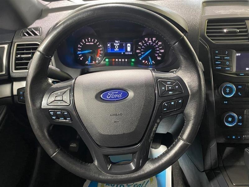 Ford Explorer XLT 4WD 2016