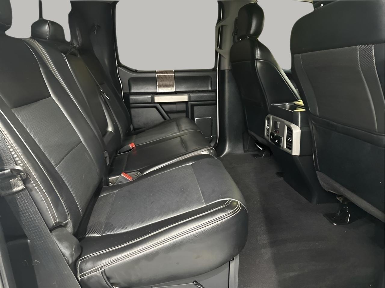 Ford F-250 SD Lariat Crew Cab 4WD 2019