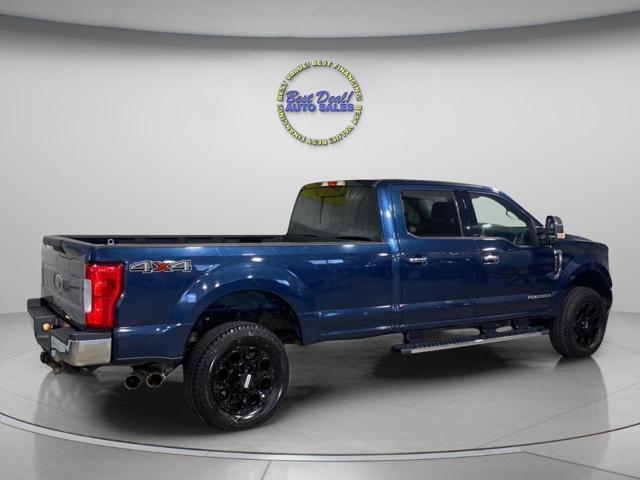 Ford F-250 SD XLT Crew Cab Long Bed 4WD 2017