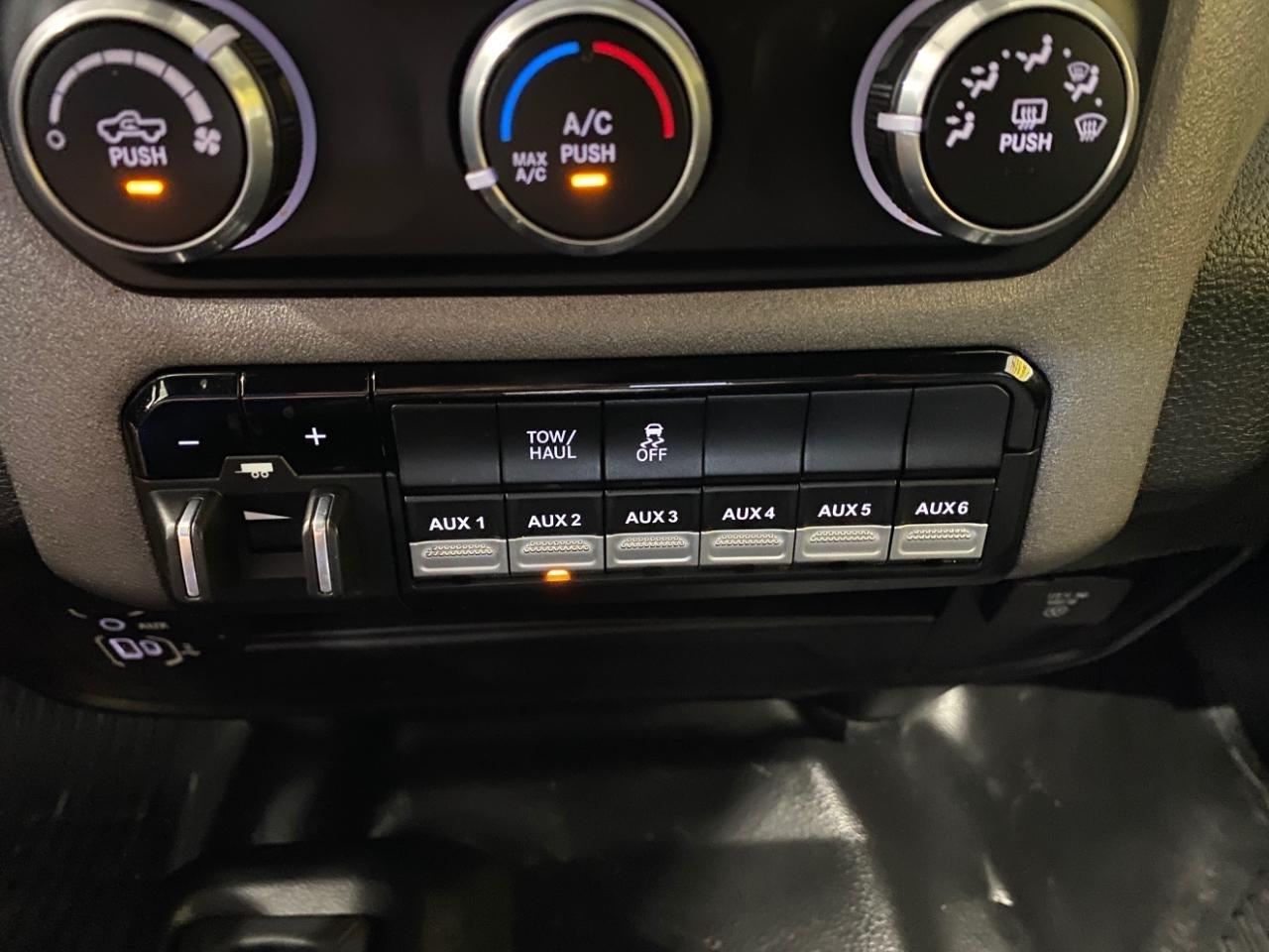 RAM 2500 Tradesman Crew Cab LWB 4WD 2023