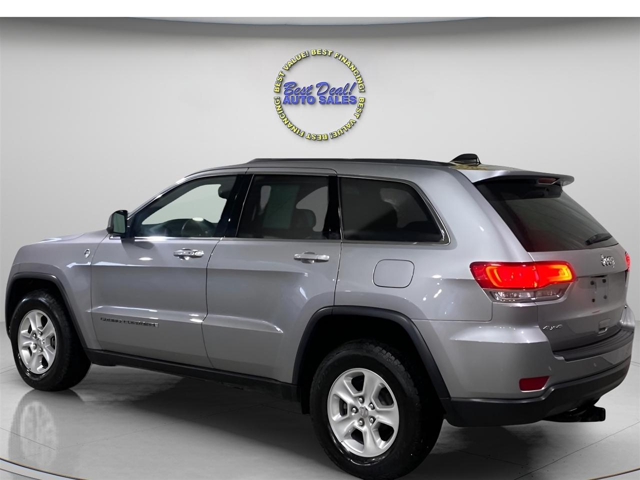 Jeep Grand Cherokee Laredo 4WD 2017
