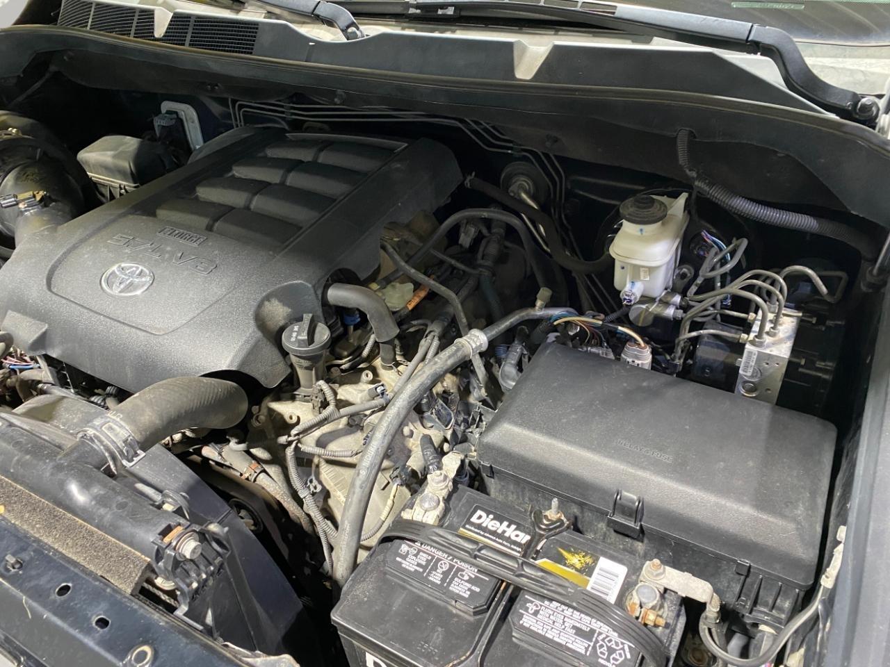Toyota Tundra SR5 5.7L V8 FFV Double Cab 4WD 2015