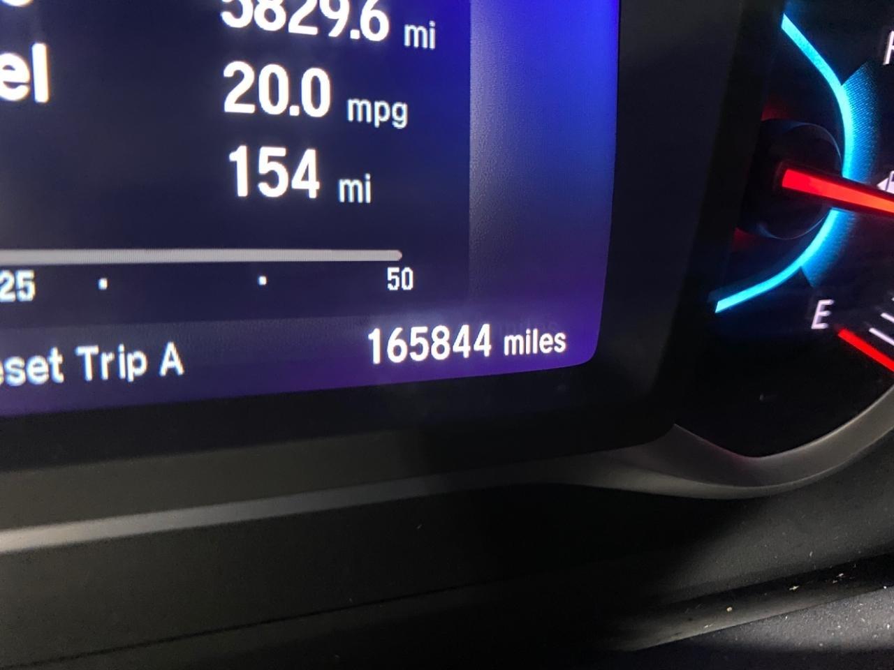 Honda Pilot Touring AWD w/Rear Captains Chairs 2021