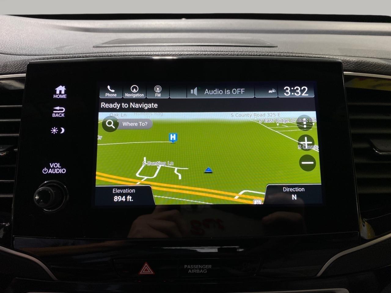 Honda Pilot Touring AWD w/Rear Captains Chairs 2021
