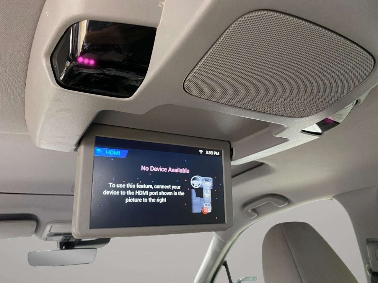 Honda Pilot Touring AWD w/Rear Captains Chairs 2021
