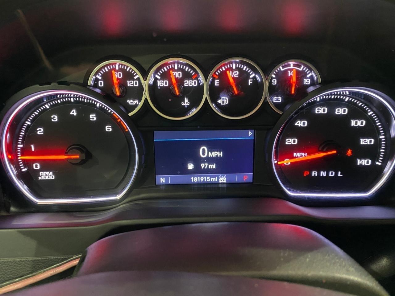 Chevrolet Silverado 1500 LT Trail Boss Crew Cab Long Box 4WD 2021