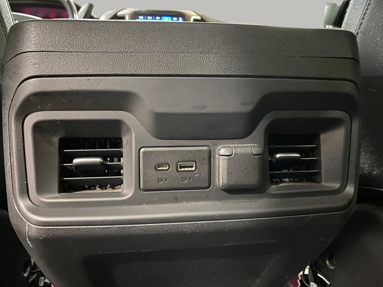 Chevrolet Silverado 1500 LT Trail Boss Crew Cab Long Box 4WD 2021