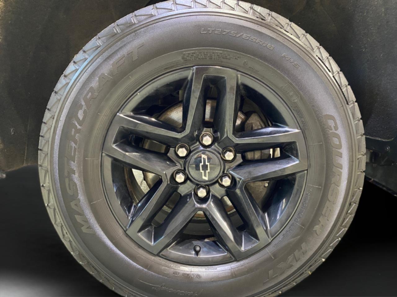 Chevrolet Silverado 1500 LT Trail Boss Crew Cab Long Box 4WD 2021