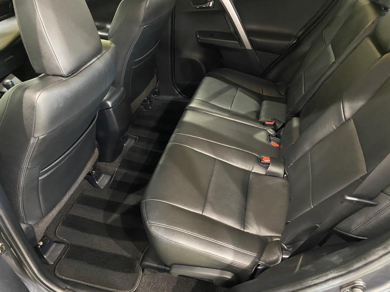 Toyota RAV4  2017