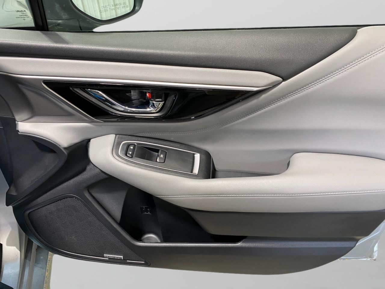 Subaru Legacy Limited 2020
