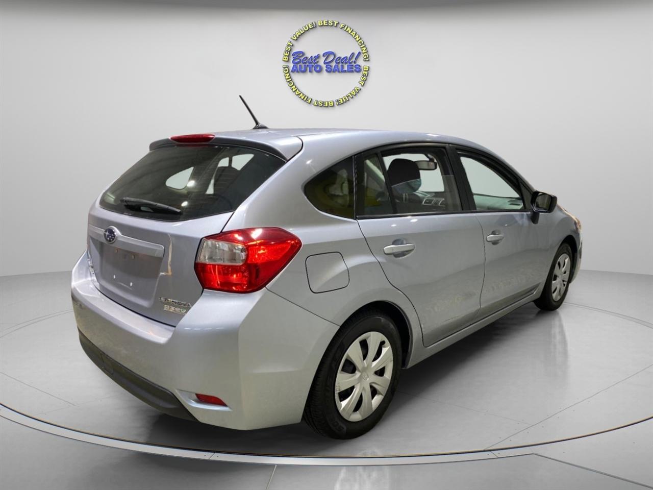 Subaru Impreza 2.0i PZEV CVT 5-Door 2015