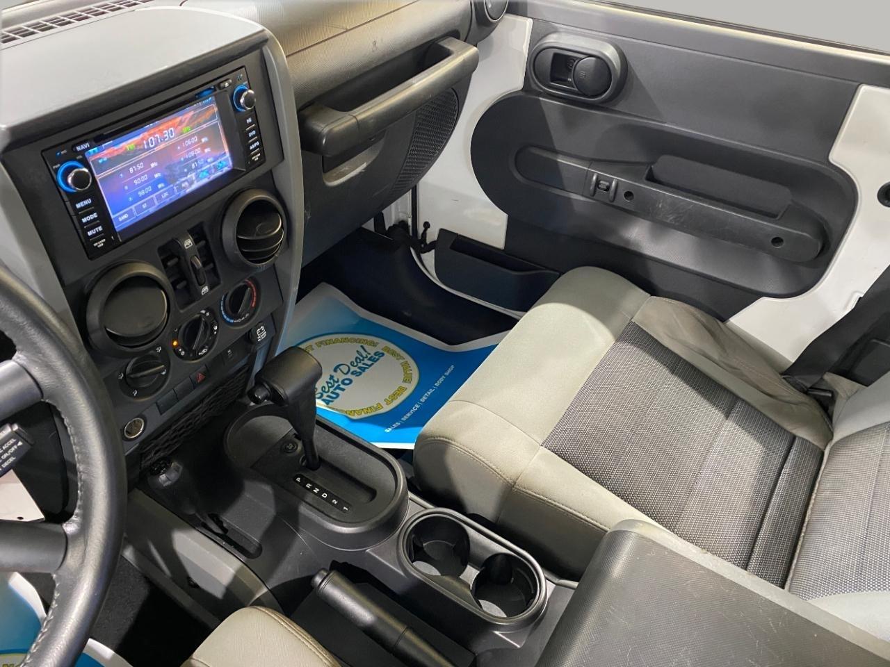 Jeep Wrangler Unlimited Sport 4WD 2010