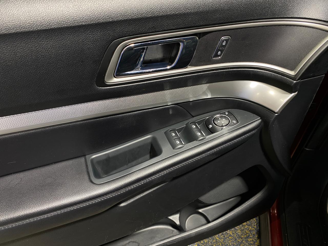 Ford Explorer XLT 4WD 2016