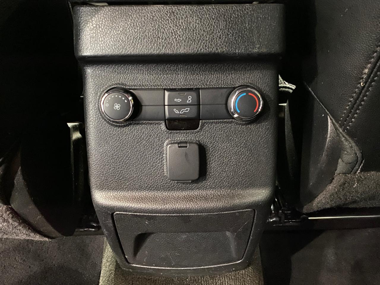Ford Explorer XLT 4WD 2016