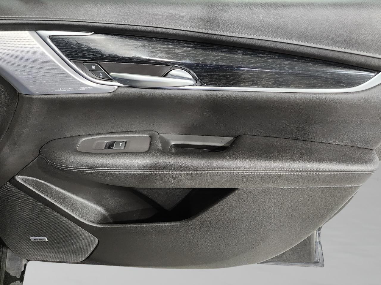 Cadillac XT5  2020