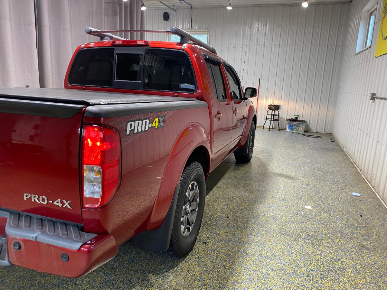 Nissan Frontier SL Crew Cab 5AT 4WD 2015