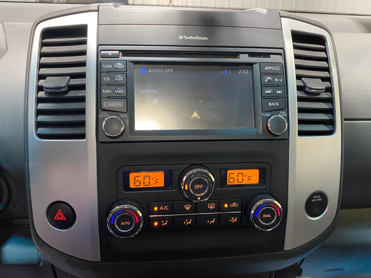 Nissan Frontier SL Crew Cab 5AT 4WD 2015