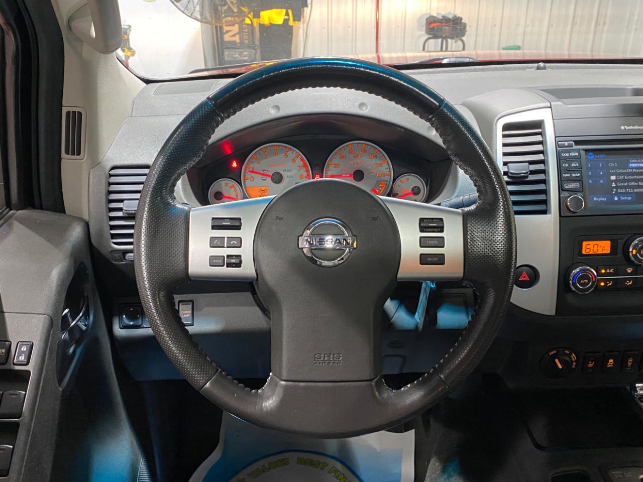 Nissan Frontier SL Crew Cab 5AT 4WD 2015