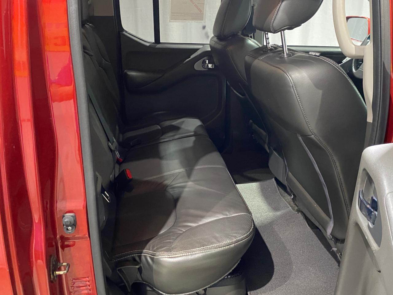 Nissan Frontier SL Crew Cab 5AT 4WD 2015
