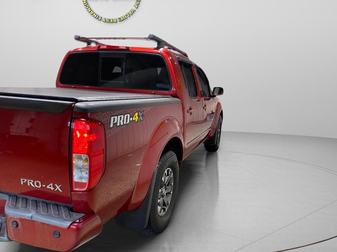 Nissan Frontier PRO-4X Crew Cab 4WD 2015