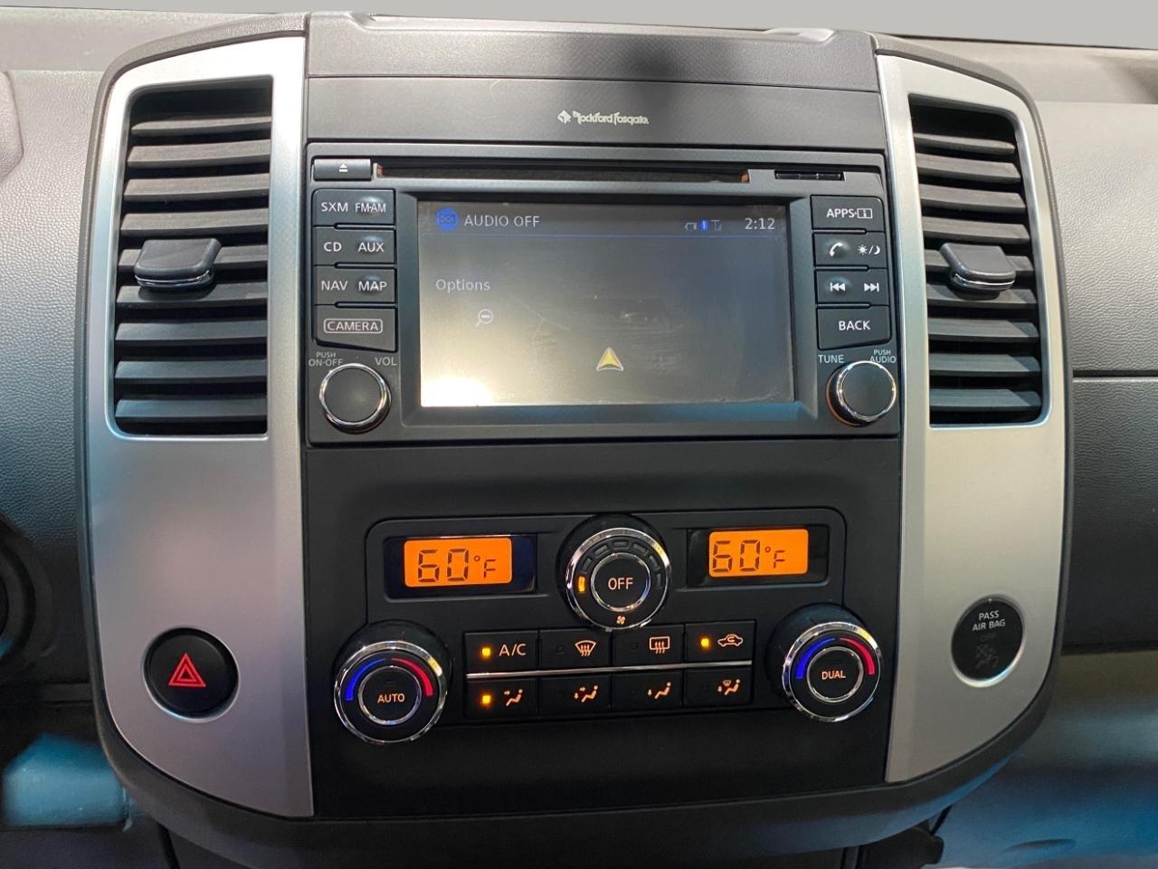 Nissan Frontier PRO-4X Crew Cab 4WD 2015