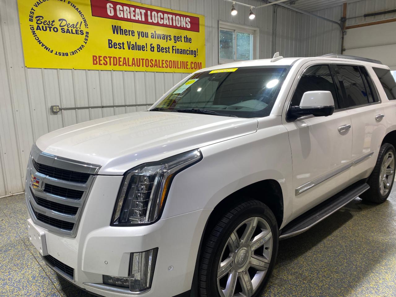 Cadillac Escalade 4WD 4dr Luxury 2017