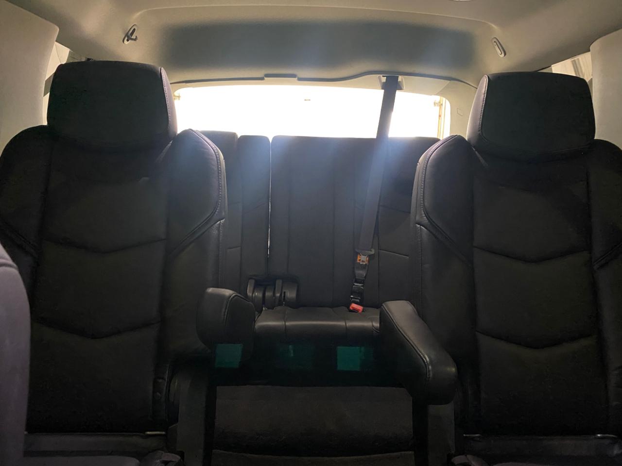 Cadillac Escalade 4WD 4dr Luxury 2017