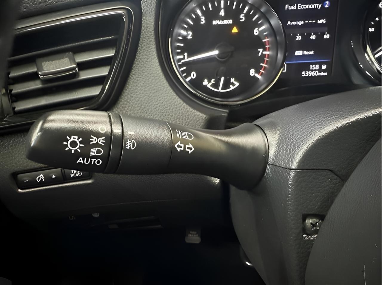 Nissan Rogue Sport SV AWD 2021