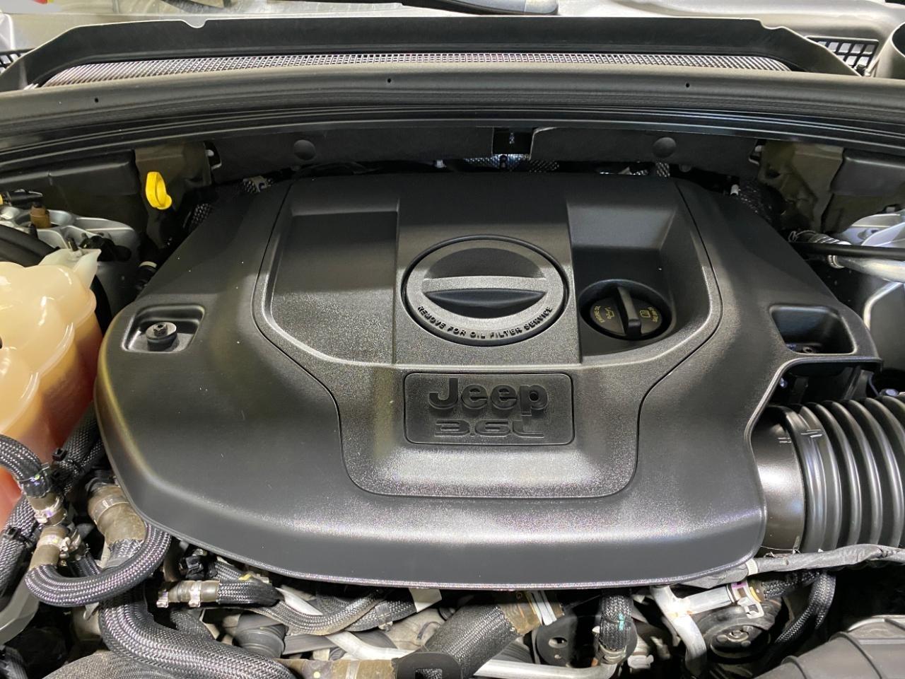 Jeep Grand Cherokee Summit 4WD 2021